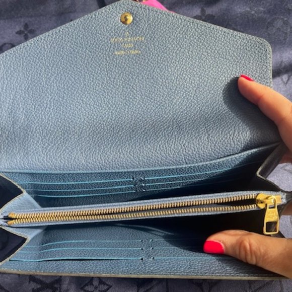 Louis Vuitton Blue Sarah Leather Wallet - Picture 4 of 9